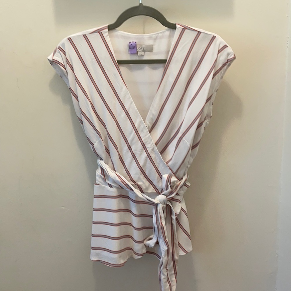 Loft; Size: small; Wrap blouse; Snap at cleavage.